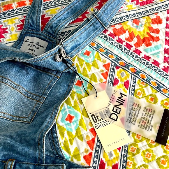 New with Tag Light Denim Overall Shorts Women Size Small or Big Girls XL - Picture 2 of 3